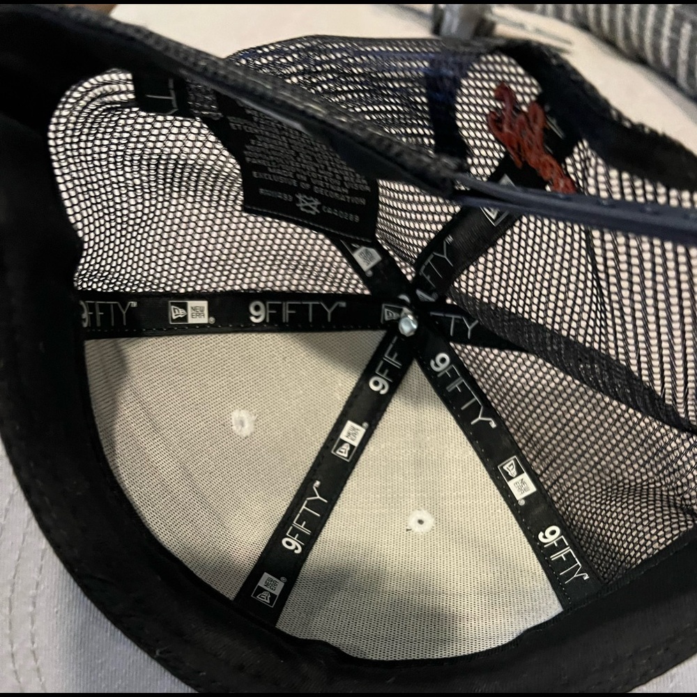 SnapBack - Picture 2 of 2